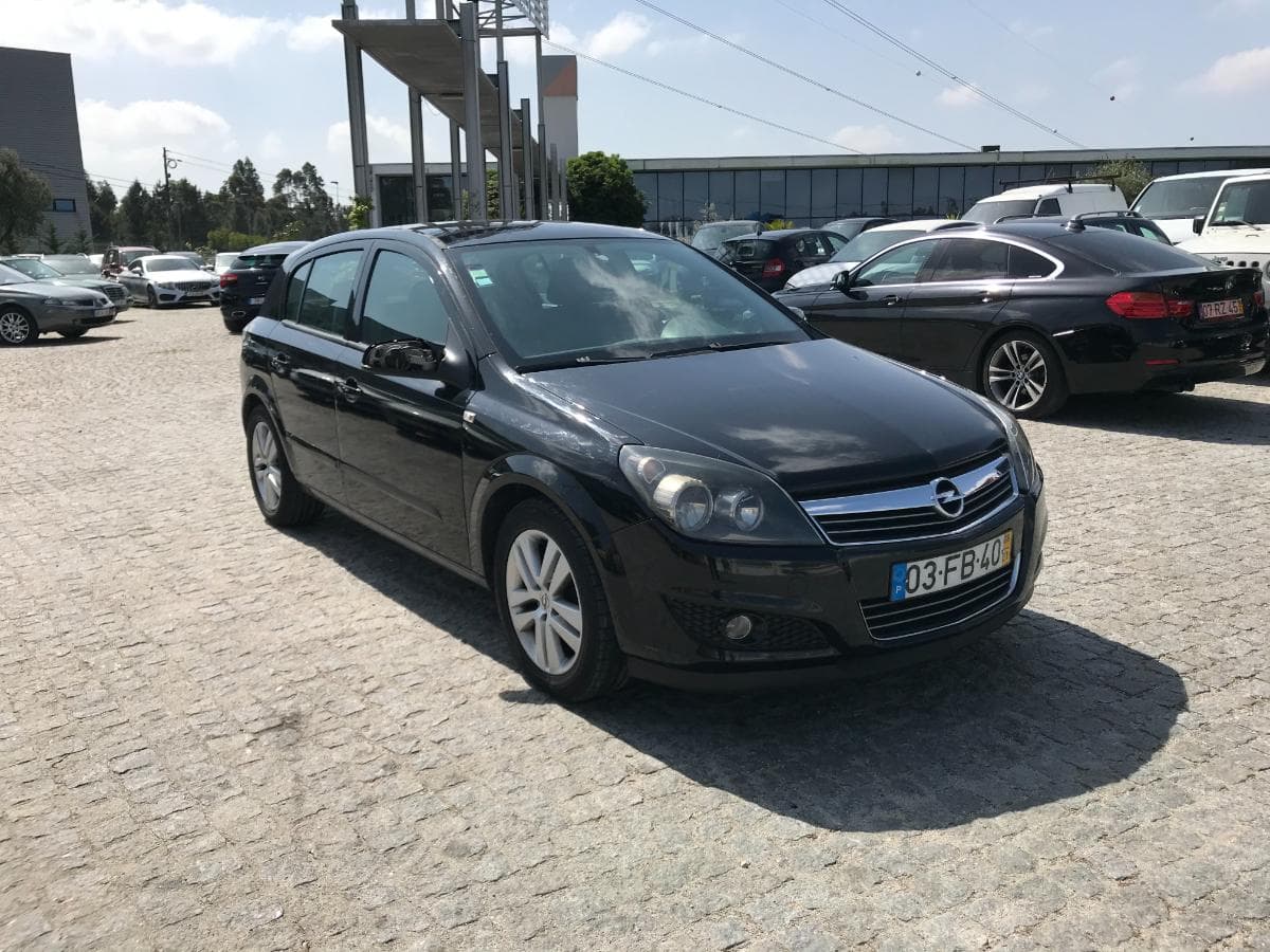 Opel Astra 1.3 CDTI · Ano 2008 — image 1