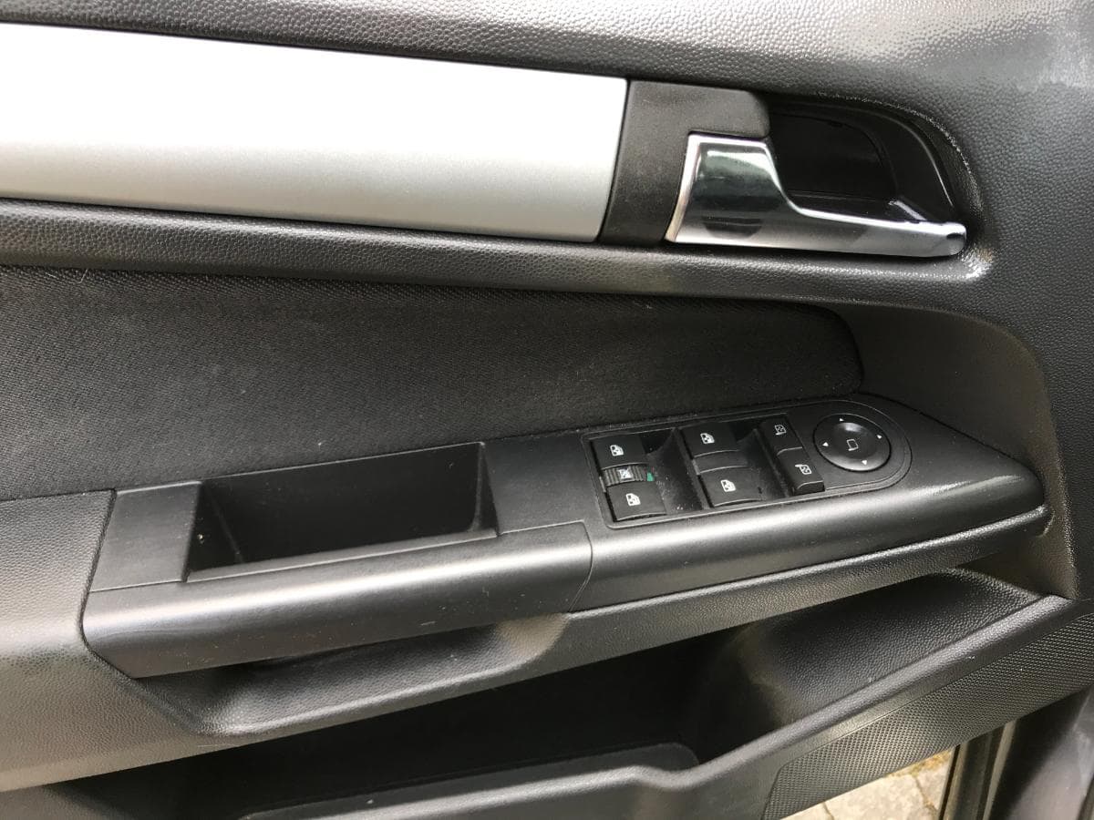 Opel Astra 1.3 CDTI · Ano 2008 — image 18