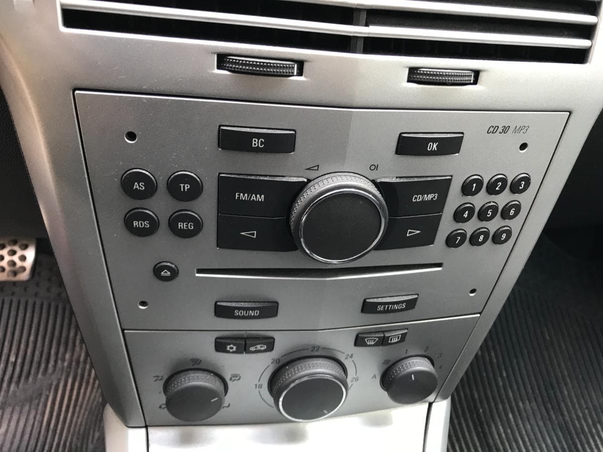 Opel Astra 1.3 CDTI · Ano 2008 — image 22