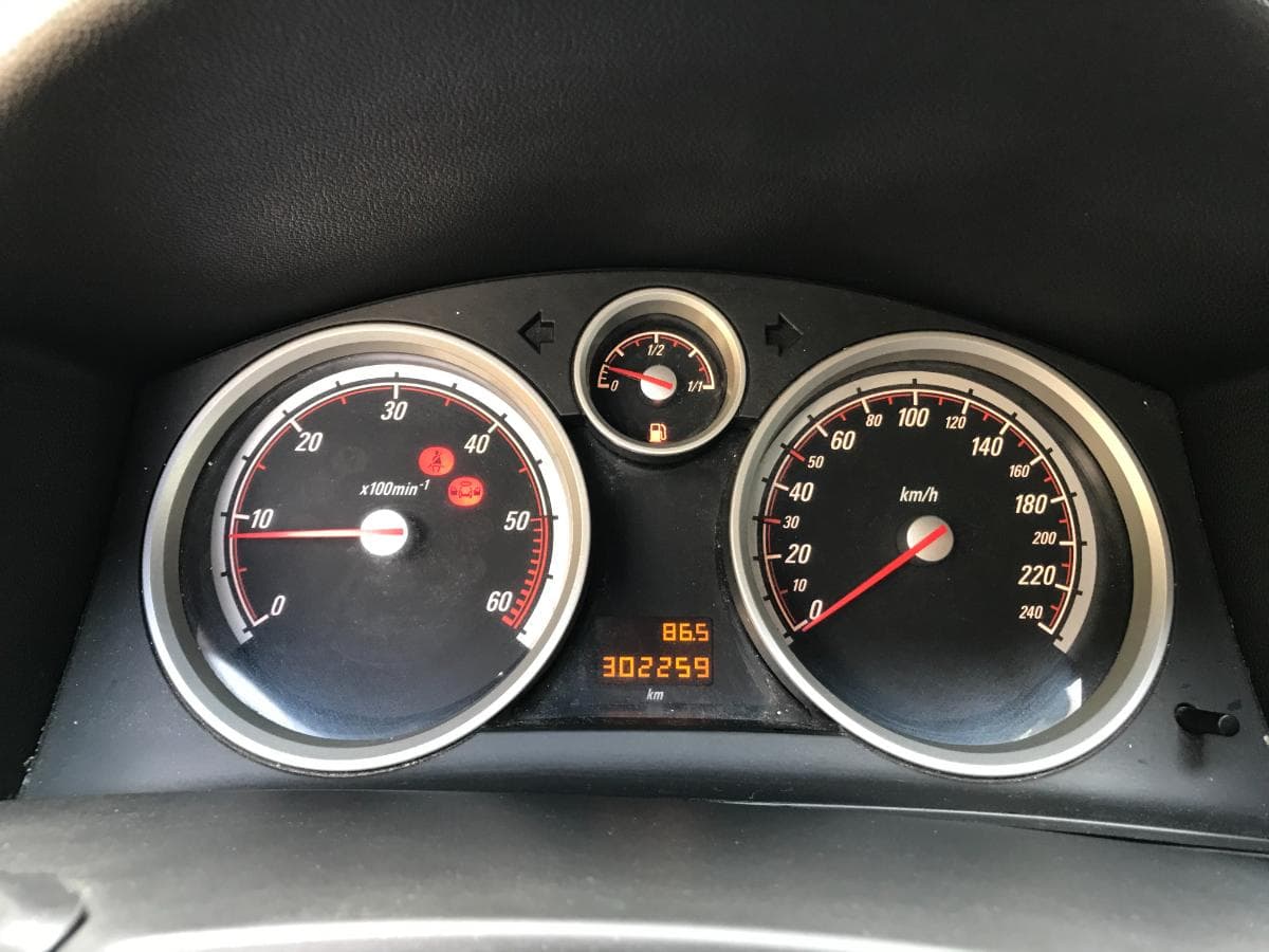 Opel Astra 1.3 CDTI · Ano 2008 — image 25