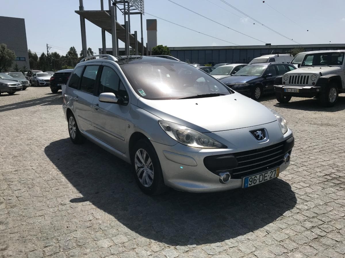 Peugeot 307 SW 1.6 HDI · Ano 2007 — imagem 1