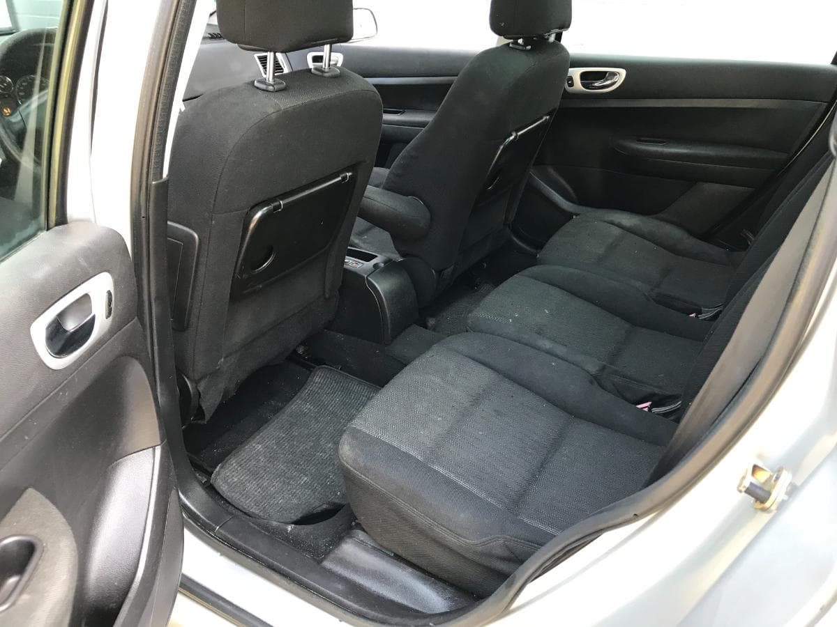 Peugeot 307 SW 1.6 HDI · Ano 2007 — imagem 16