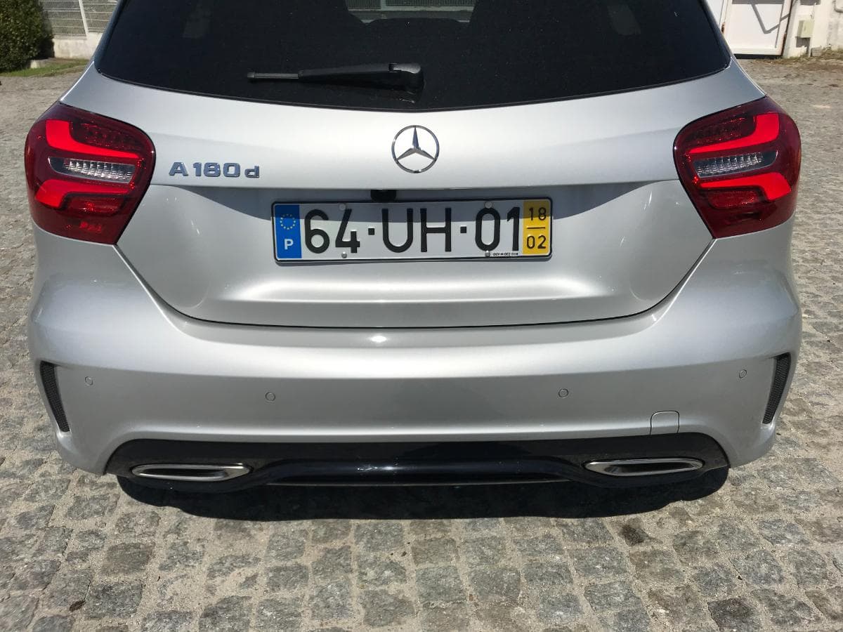 Mercedes-Benz A180D · Ano 2018 — image 8