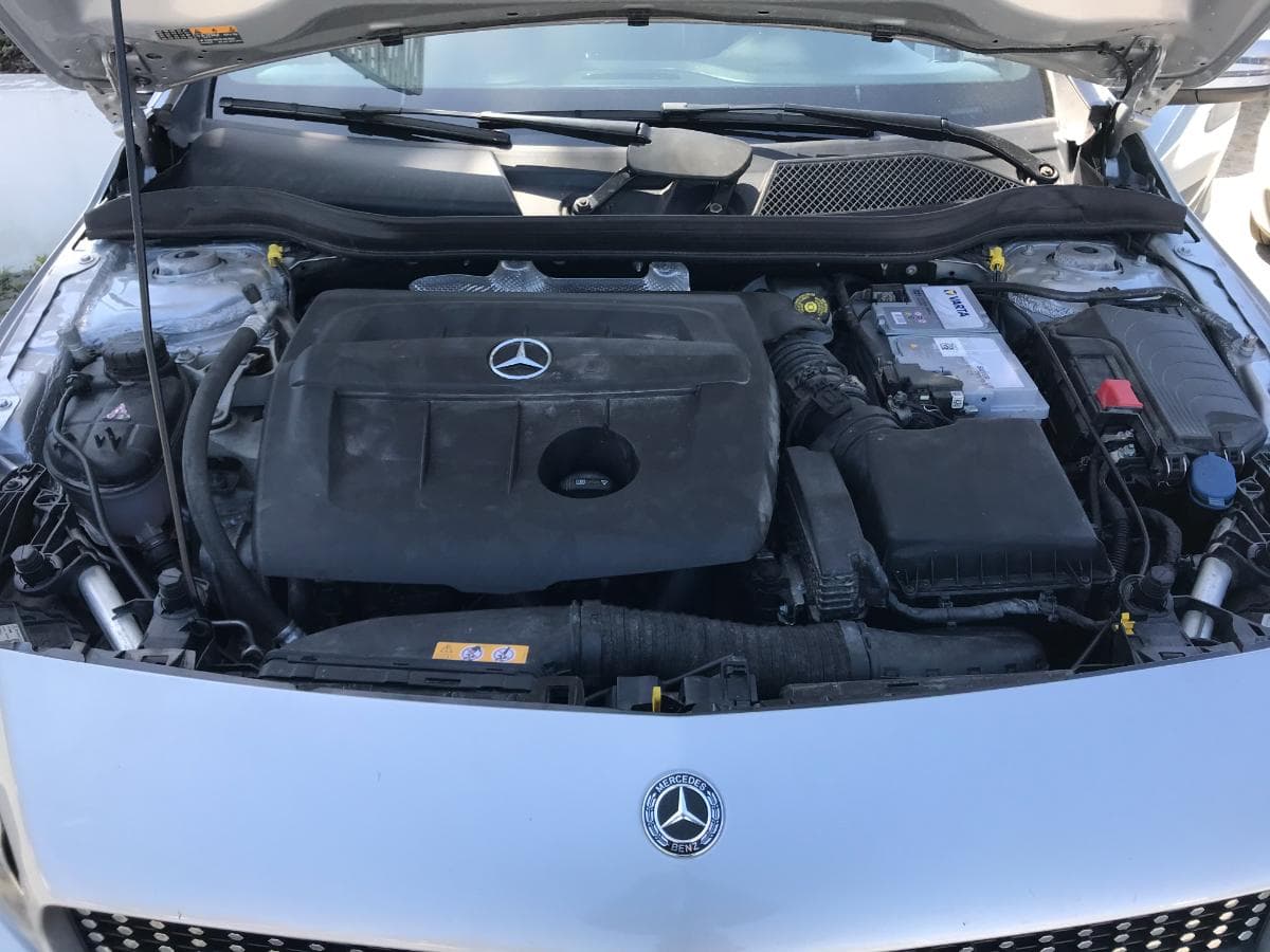 Mercedes-Benz A180D · Ano 2018 — image 10