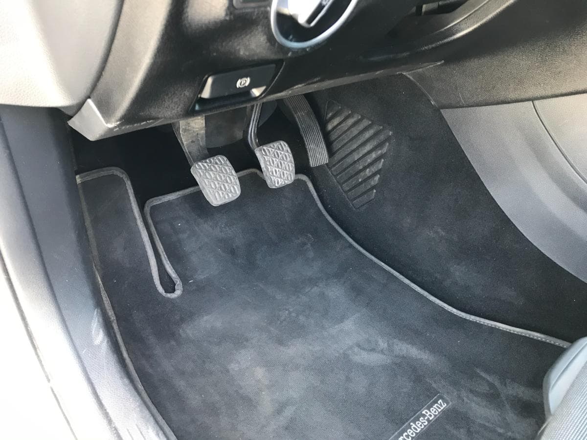 Mercedes-Benz A180D · Ano 2018 — image 16