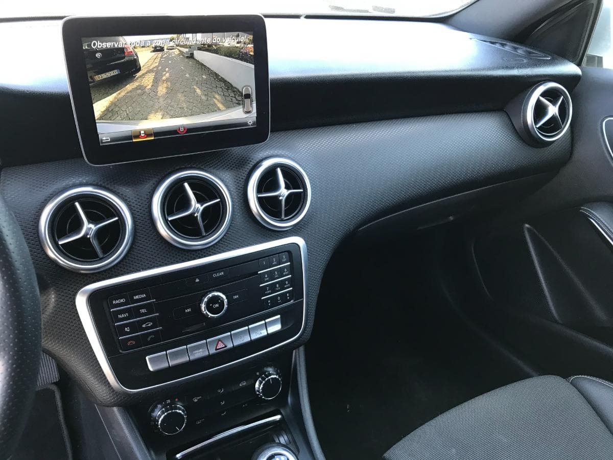 Mercedes-Benz A180D · Ano 2018 — image 21