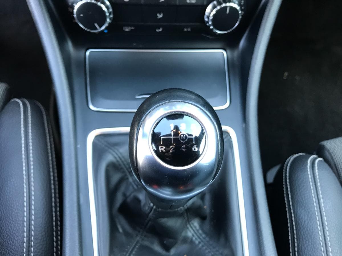 Mercedes-Benz A180D · Ano 2018 — image 22