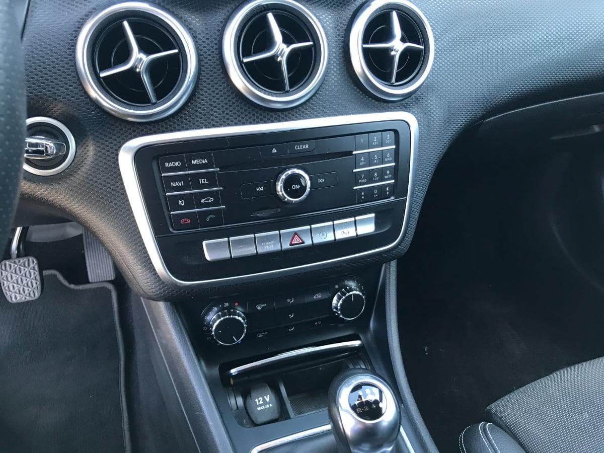 Mercedes-Benz A180D · Ano 2018 — image 24