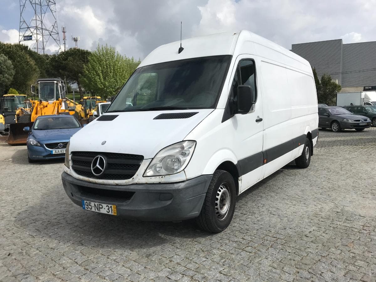 Mercedes-Benz Sprinter 316 CDI · Ano 2013 — imagem 3