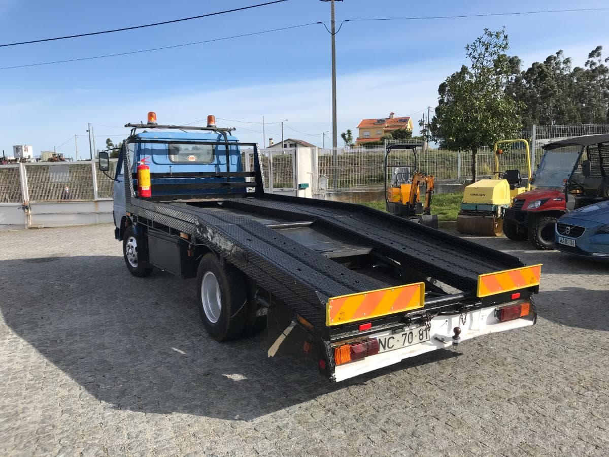 Pronto-Socorro Mitsubishi Canter FE 110 · Ano 1983 — image 6