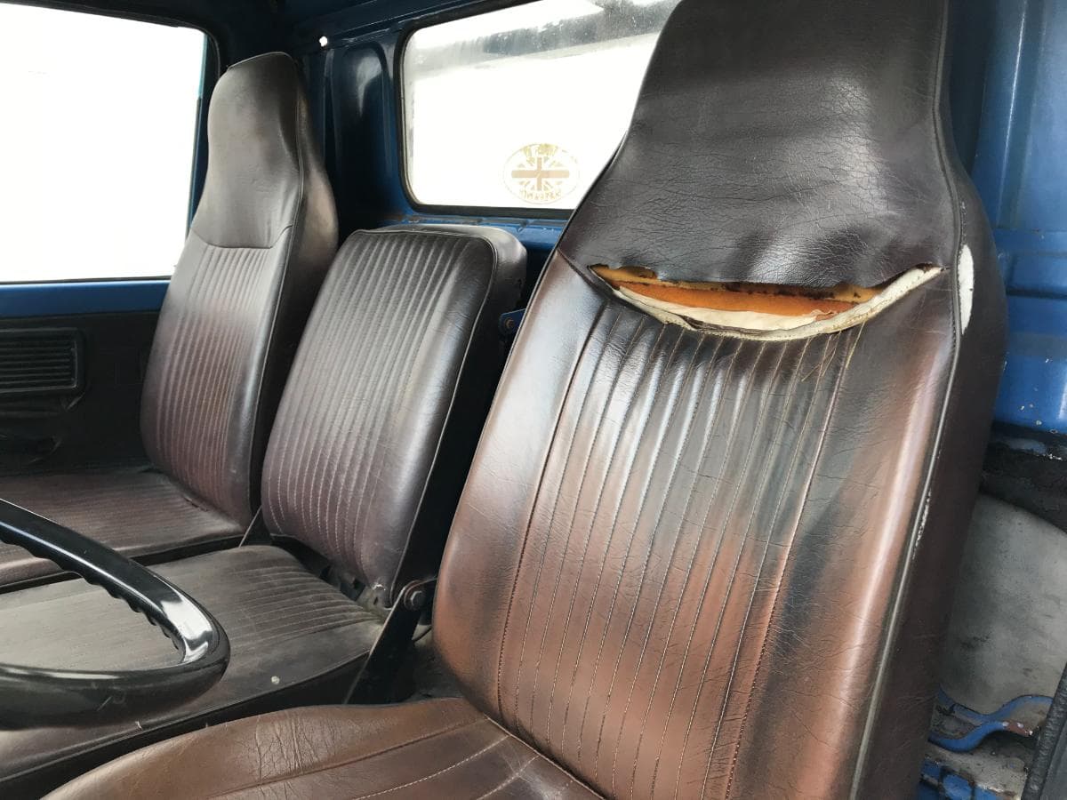 Pronto-Socorro Mitsubishi Canter FE 110 · Ano 1983 — image 16