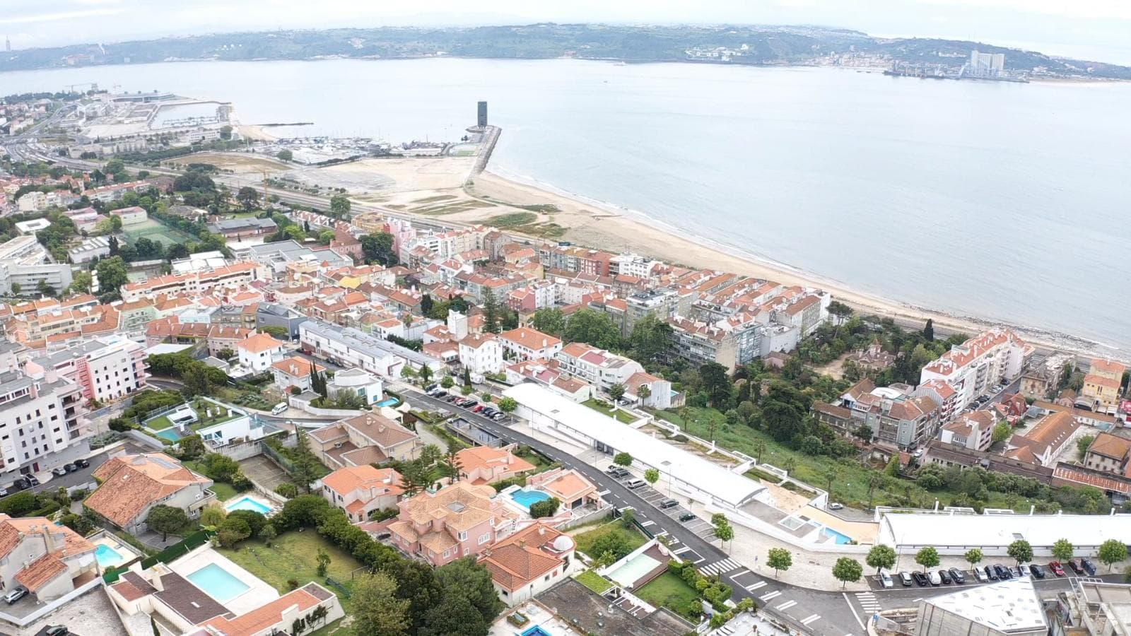 Moradia V5 c/ Piscina Coberta · Oeiras — imagem 5