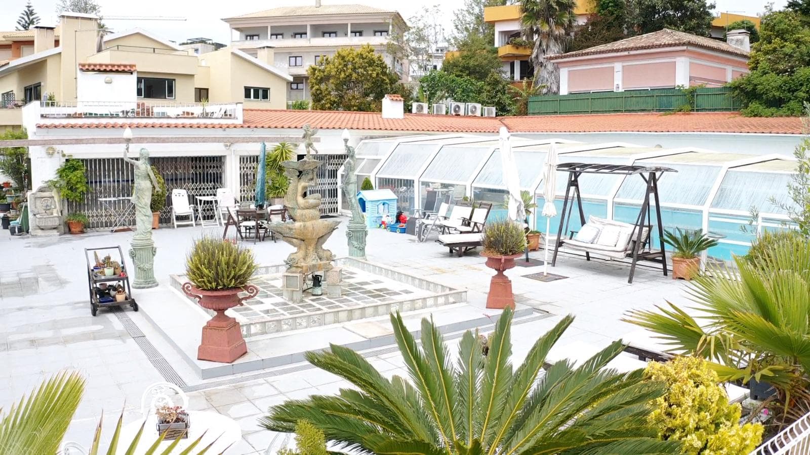 Moradia V5 c/ Piscina Coberta · Oeiras — imagem 2