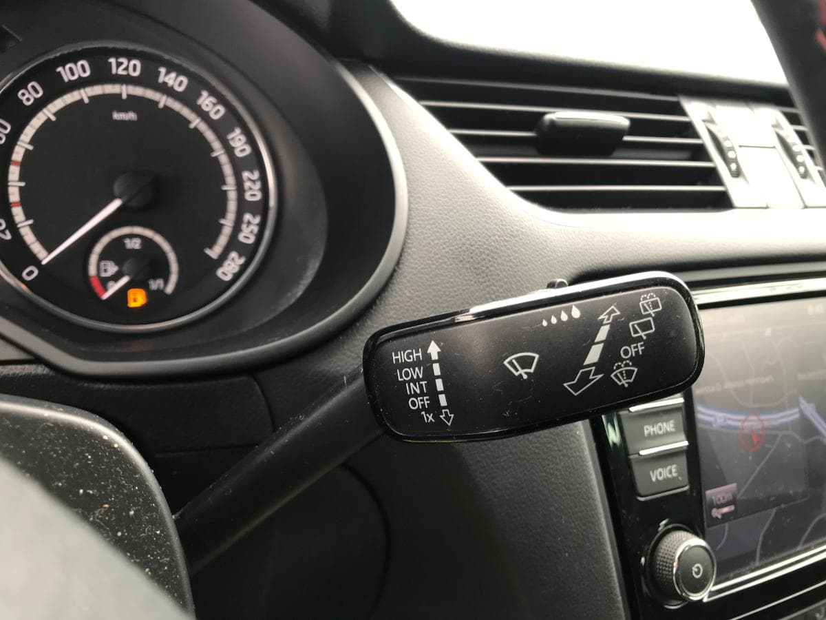 Skoda Octavia 2.0 TDI · Ano 2014 — imagem 25