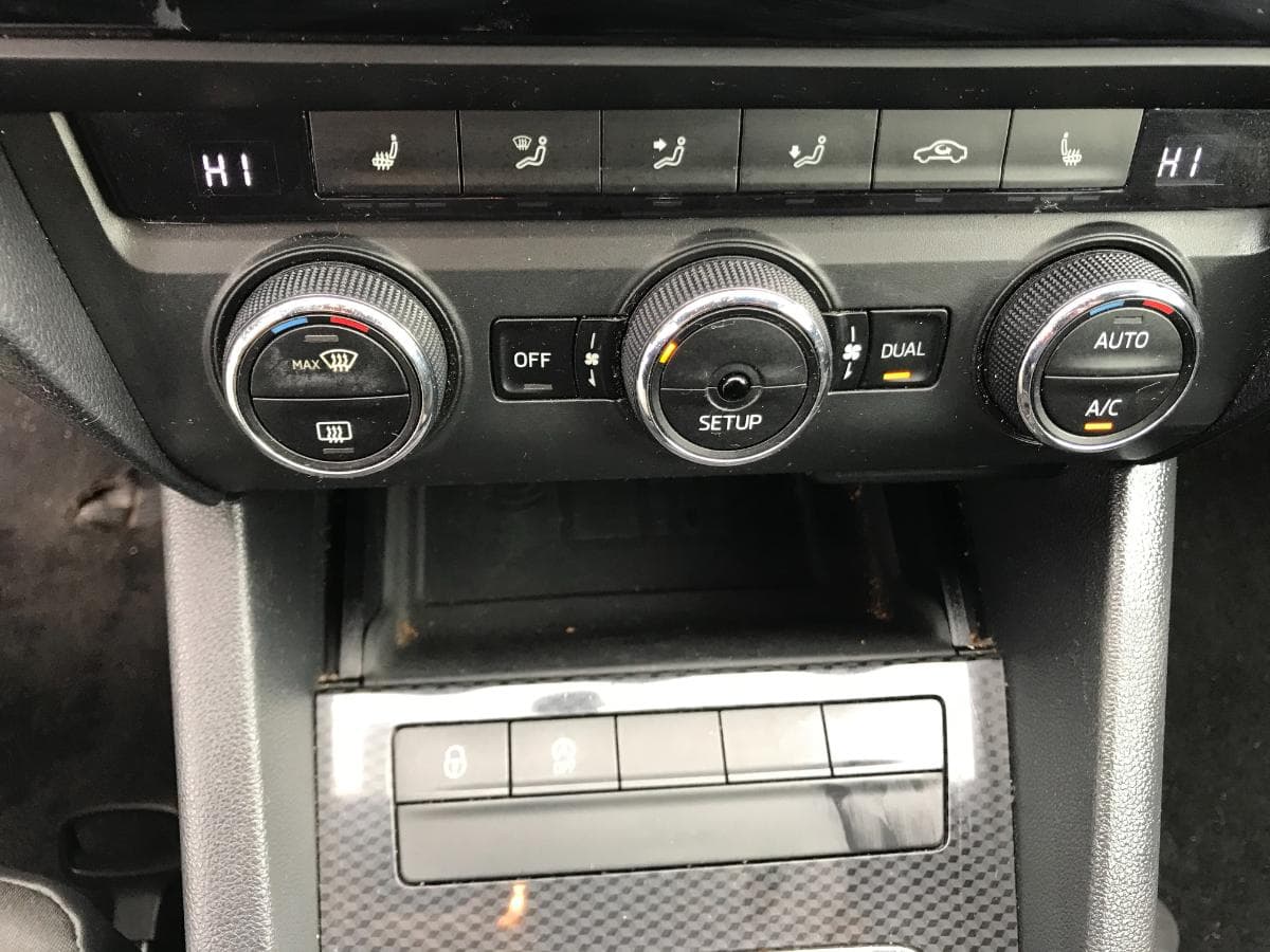 Skoda Octavia 2.0 TDI · Ano 2014 — imagem 26