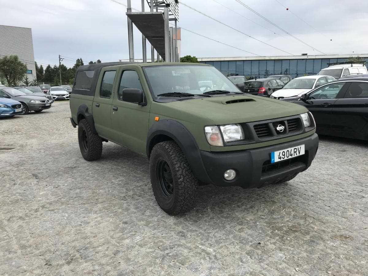 Nissan Pick Up 2.5 TD 4X4 · Ano 2001 — image 1