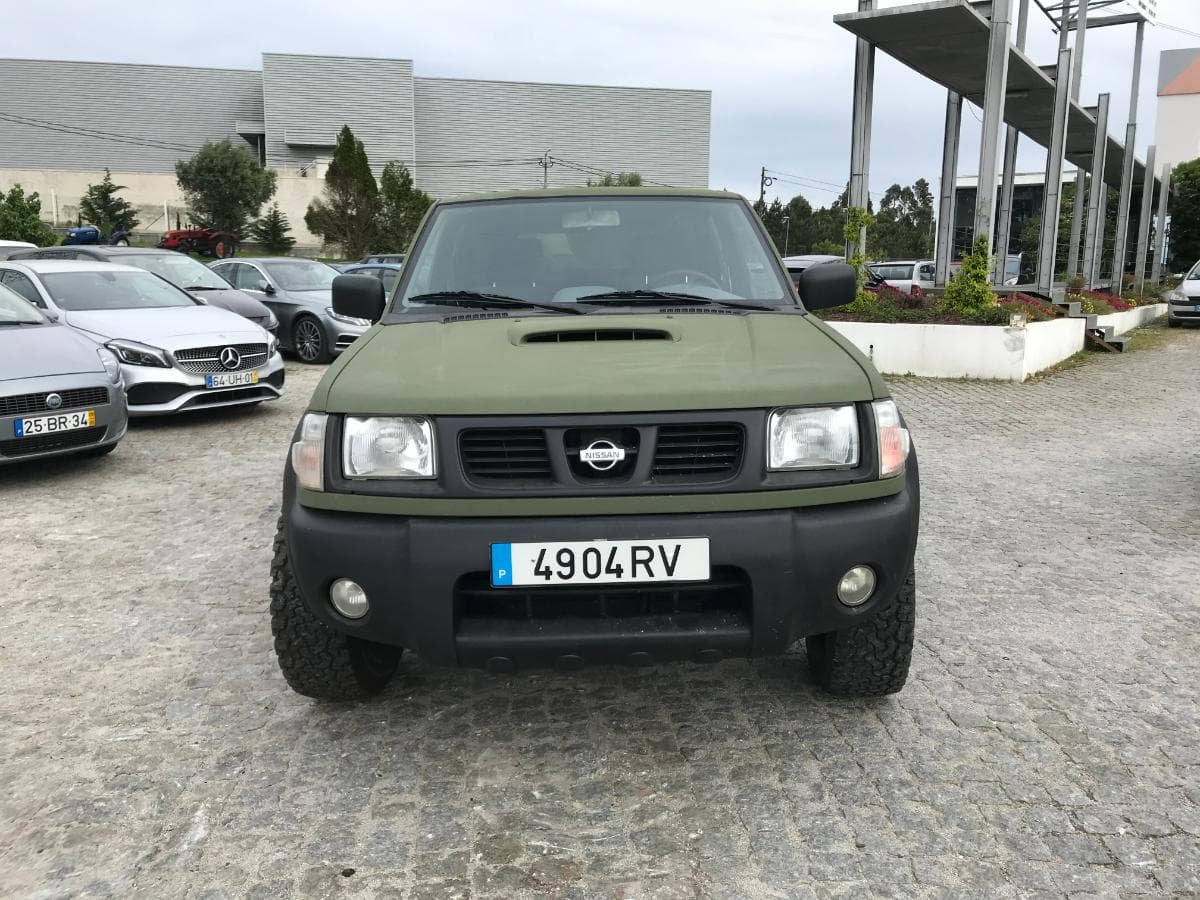 Nissan Pick Up 2.5 TD 4X4 · Ano 2001 — image 2