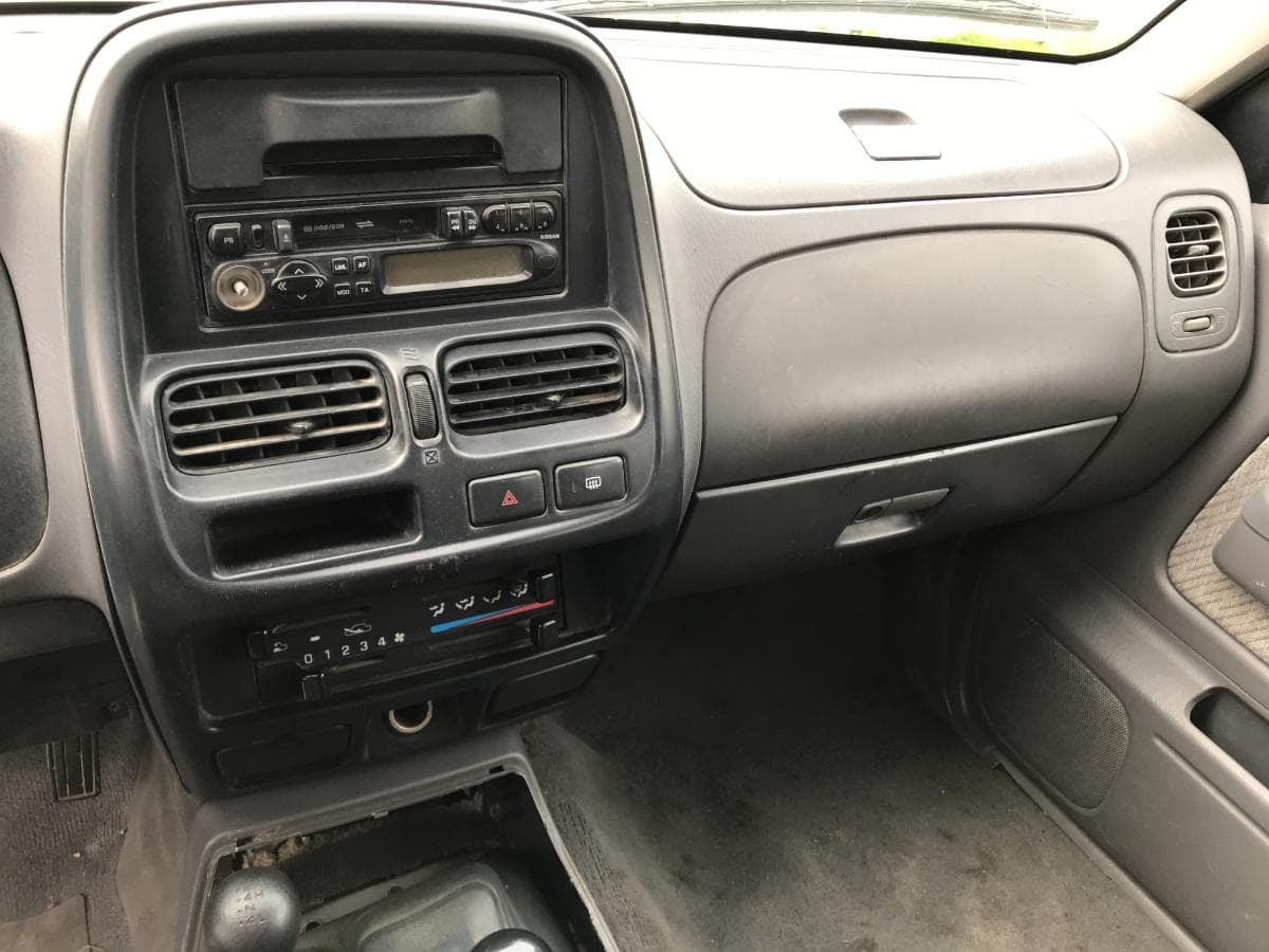 Nissan Pick Up 2.5 TD 4X4 · Ano 2001 — image 15