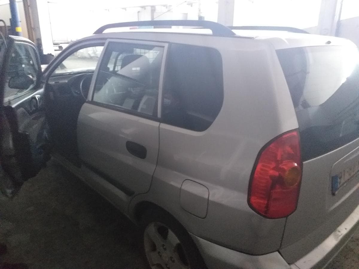 MITSUBISHI SPACE CARGO — imagem 2