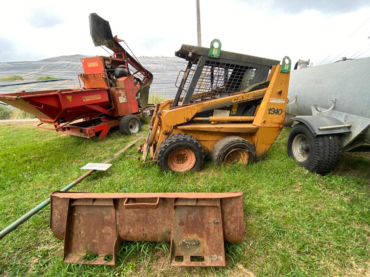 Mini pá carregadora — imagem 4