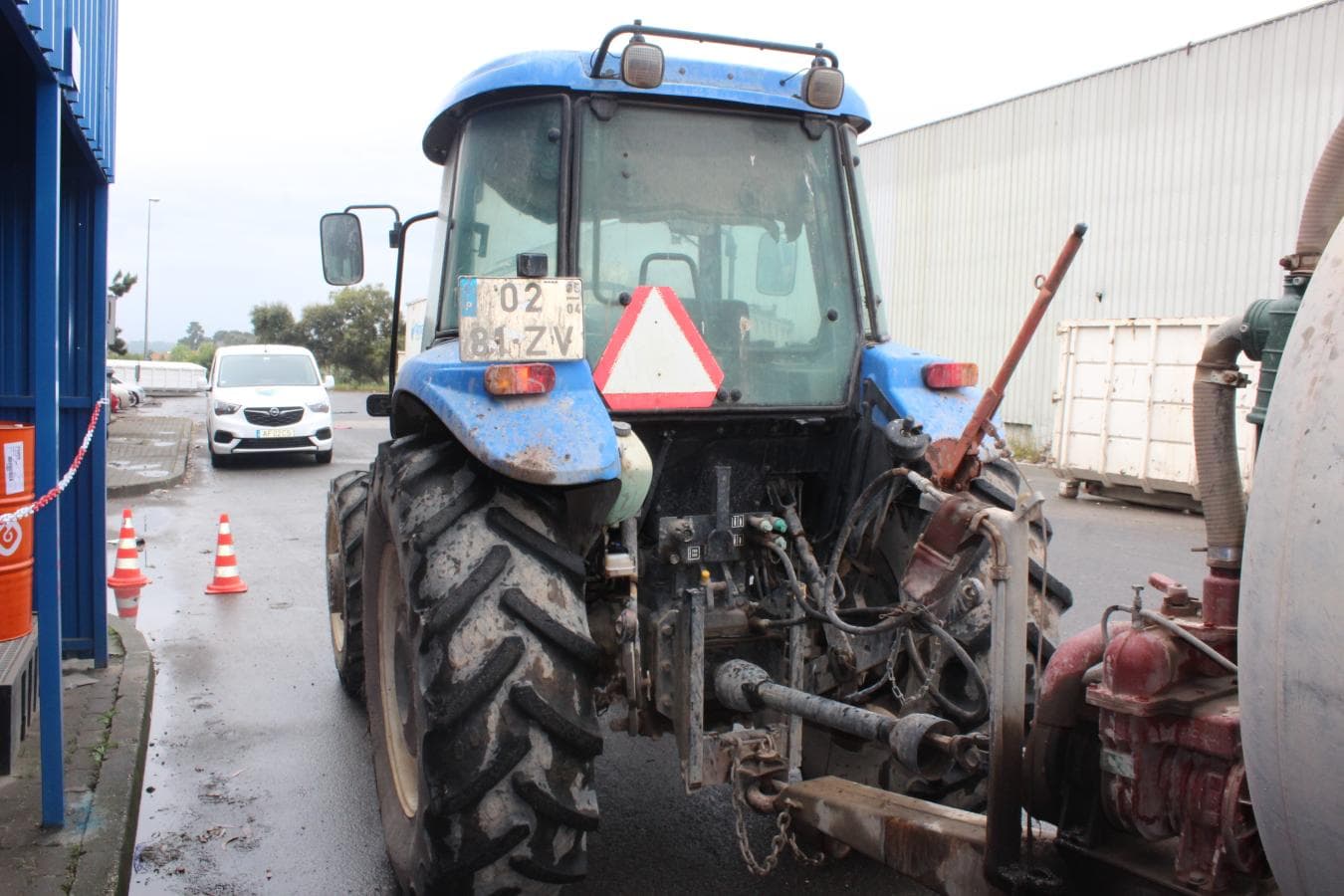 Trator agrícola New Holland TD 80 — imagem 6