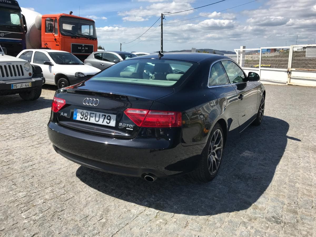 Audi A5 3.0 TDI · Ano 2008 — imagem 6