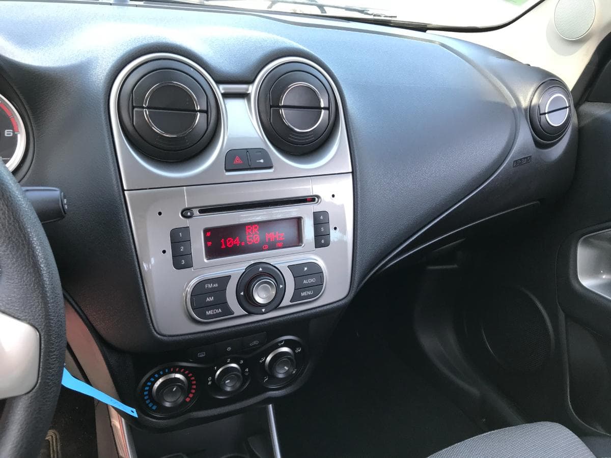 Alfa Romeo Mito 1.3 Multijet · Ano 2010 · — imagen 13