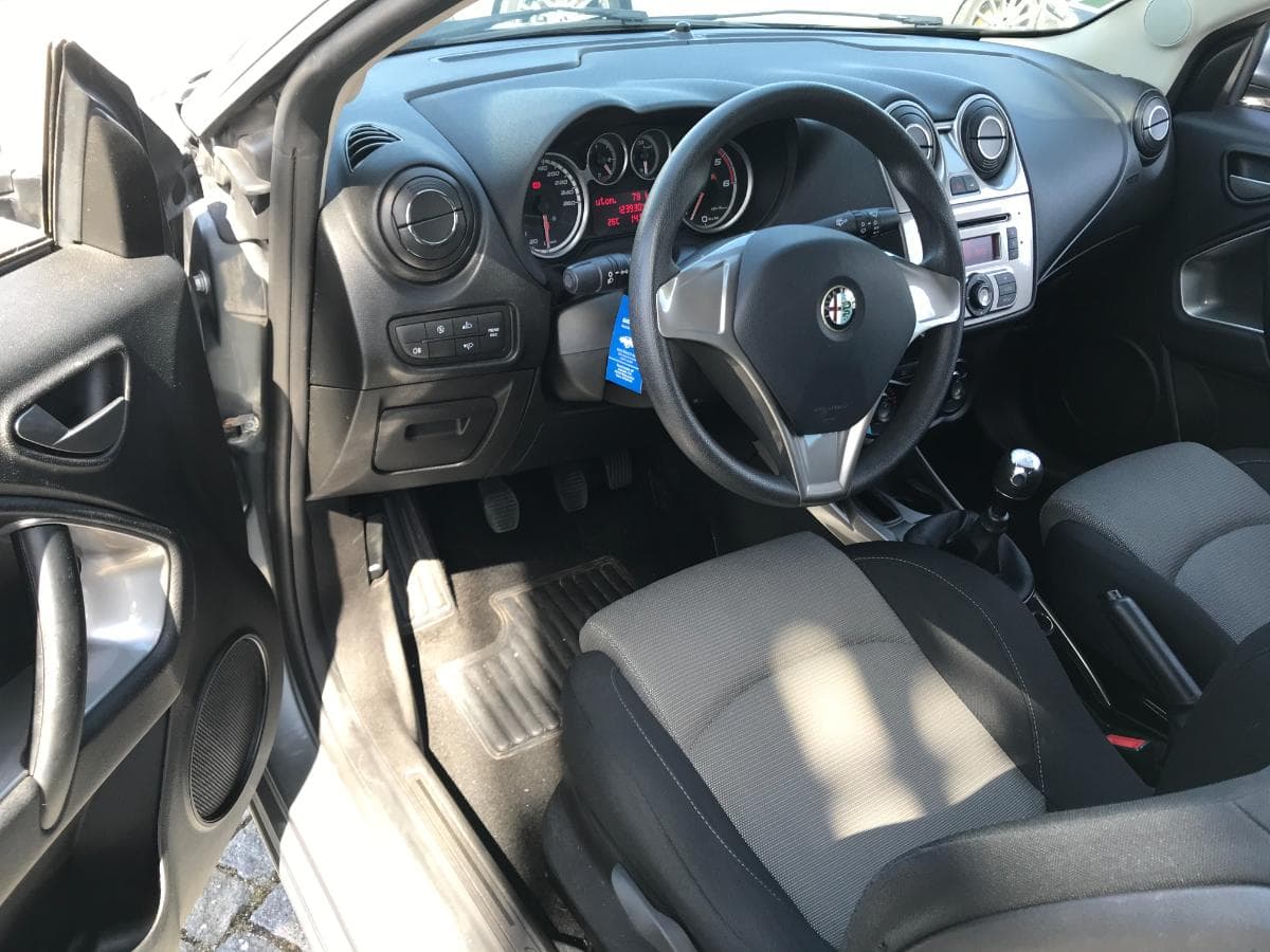 Alfa Romeo Mito 1.3 Multijet · Ano 2010 · — imagen 11