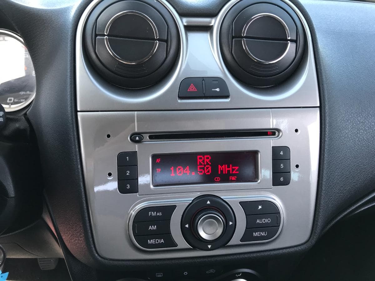 Alfa Romeo Mito 1.3 Multijet · Ano 2010 · — imagen 18