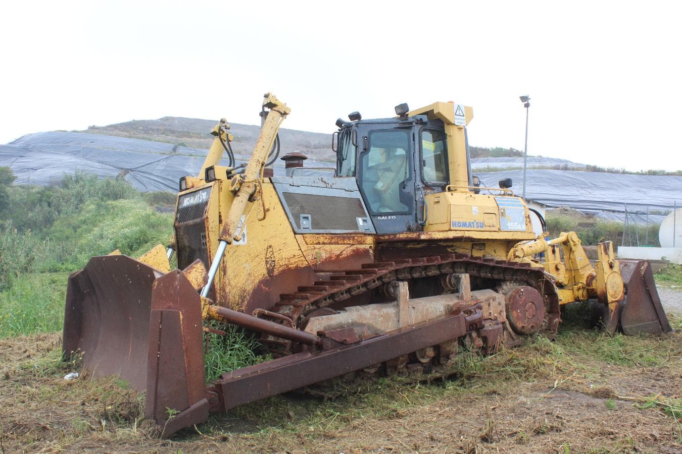 Trator de rastos KOMATSU D155 AX — image 1