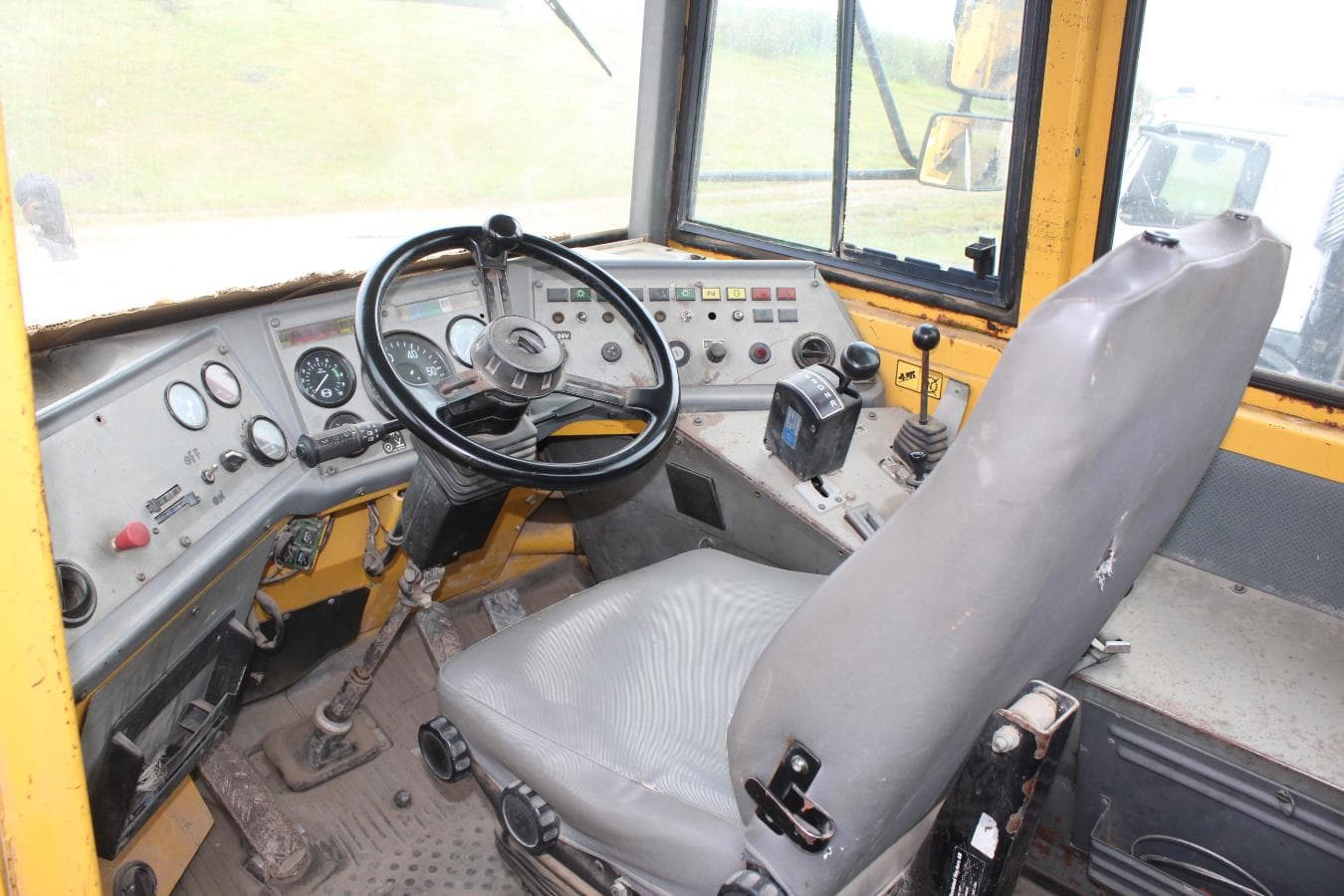 Dumper Articulado VOLVO A25C — image 8