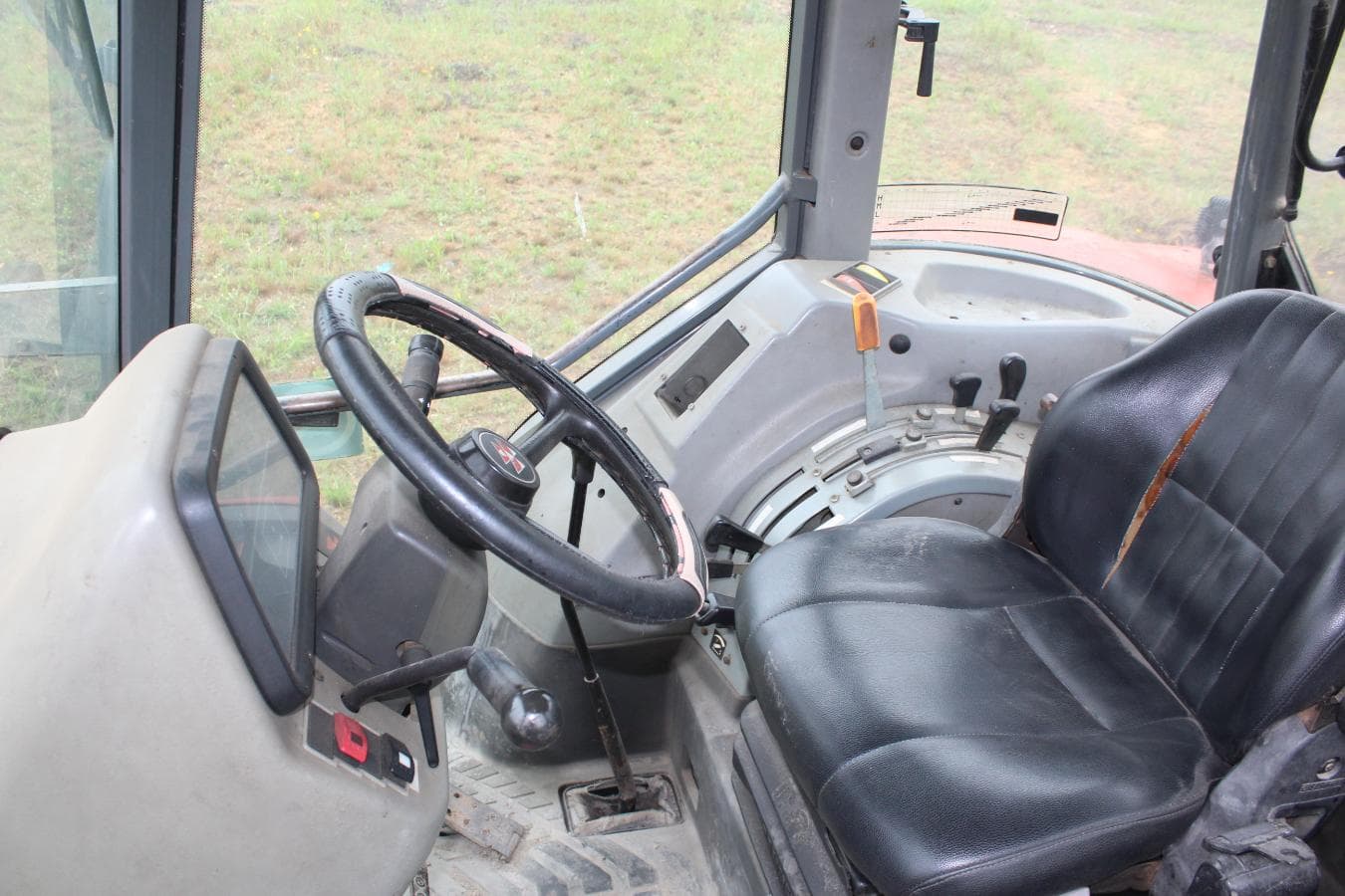 Trator Agrícola Massey Fergunson 4245 — imagem 6
