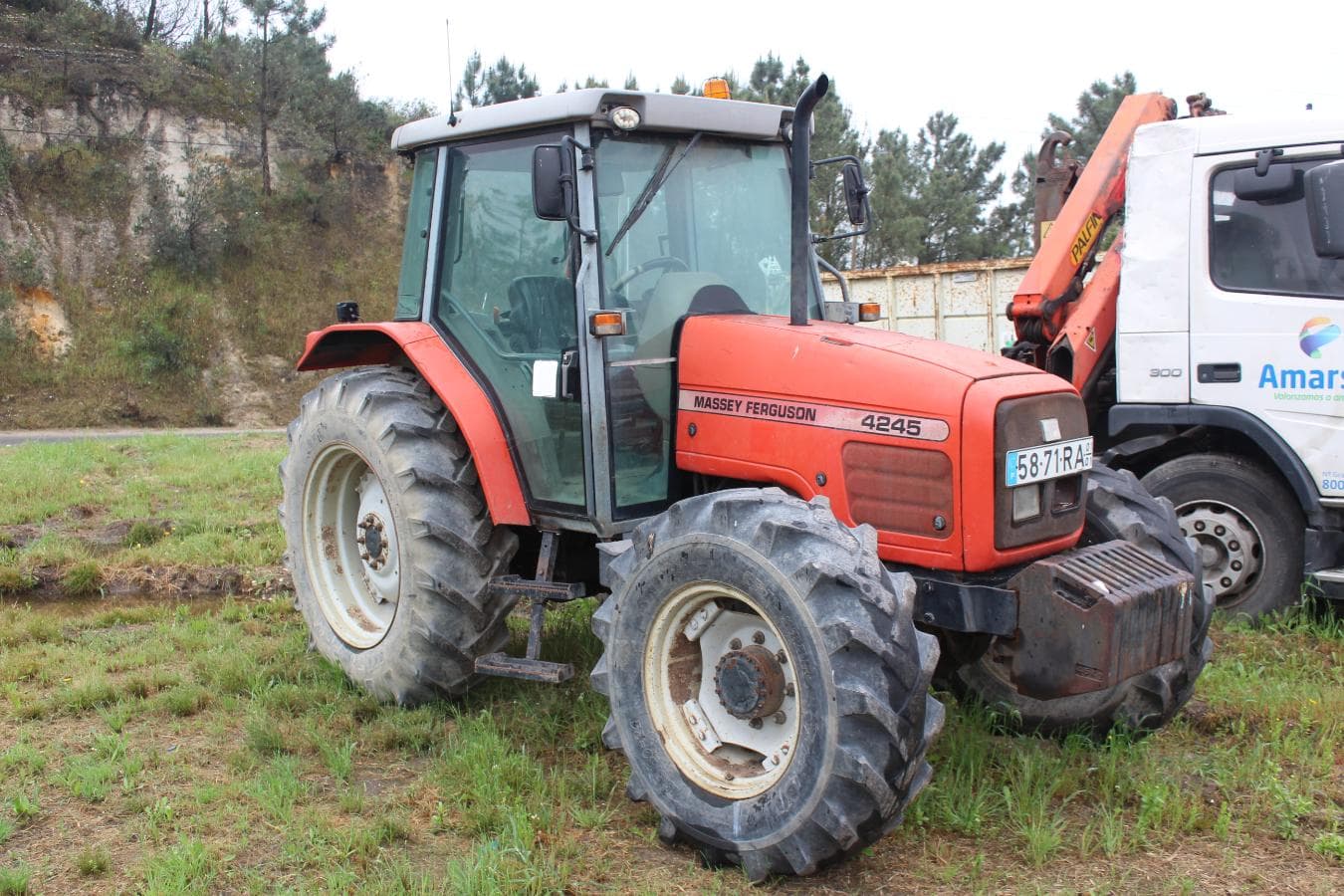 Trator Agrícola Massey Fergunson 4245 — imagem 2