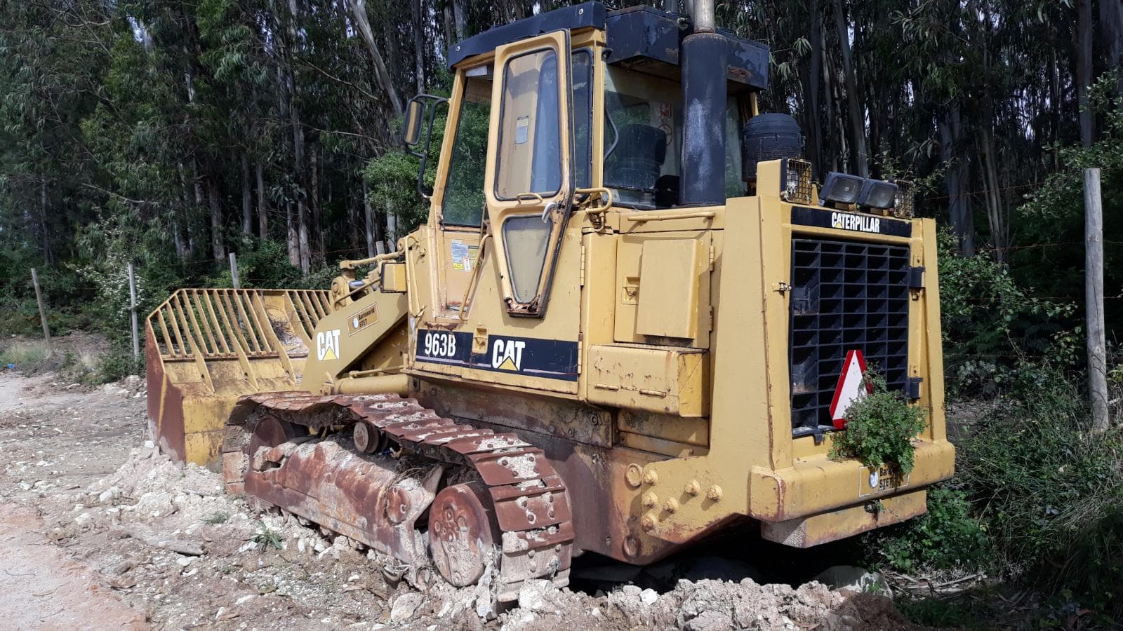 Cargadora CAT — imagen 2