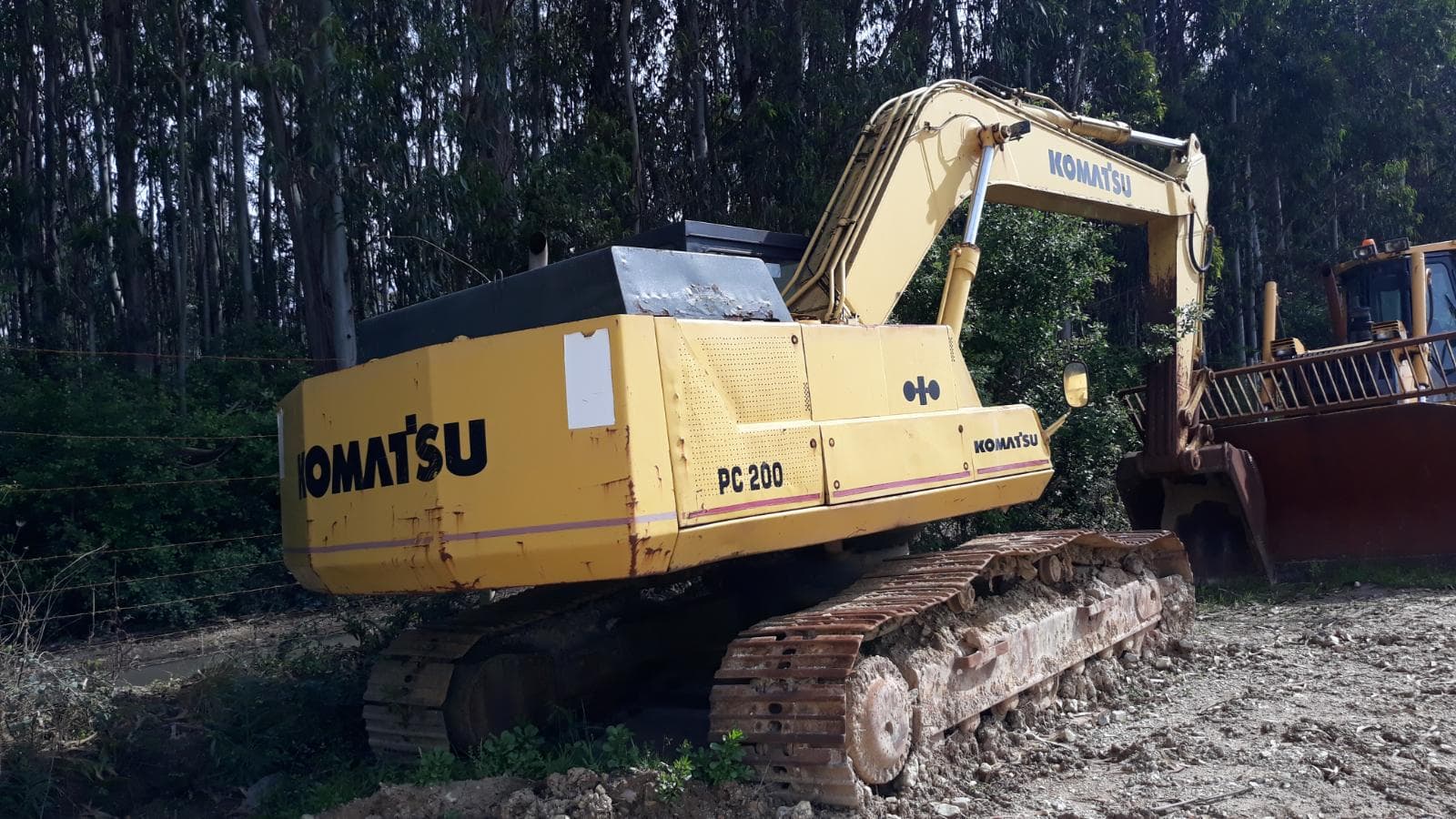Escavadora KOMATSU — imagem 3