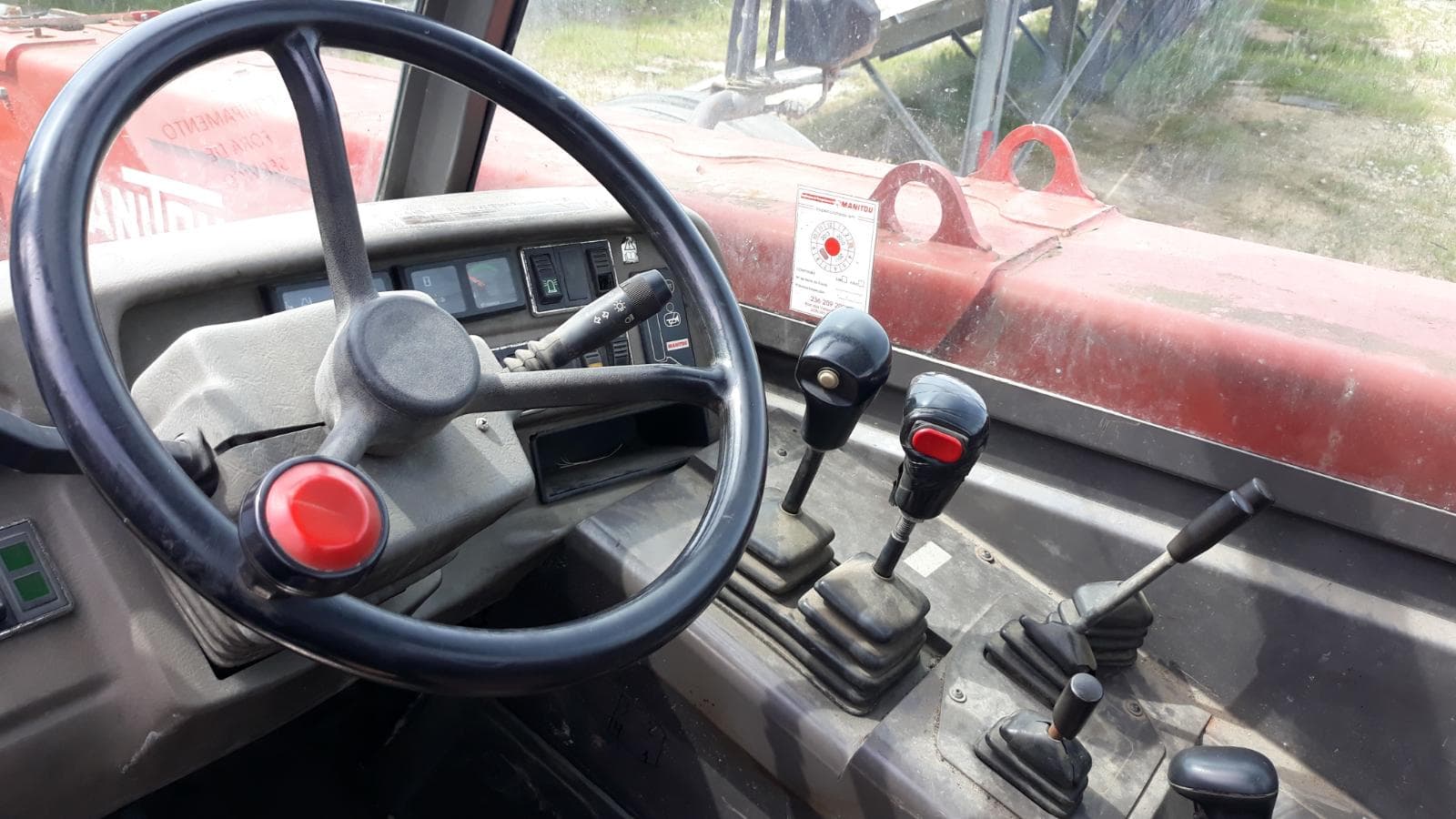 Multicarregador MANITOU — imagem 5