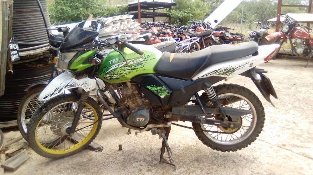 TVS TV125 ·