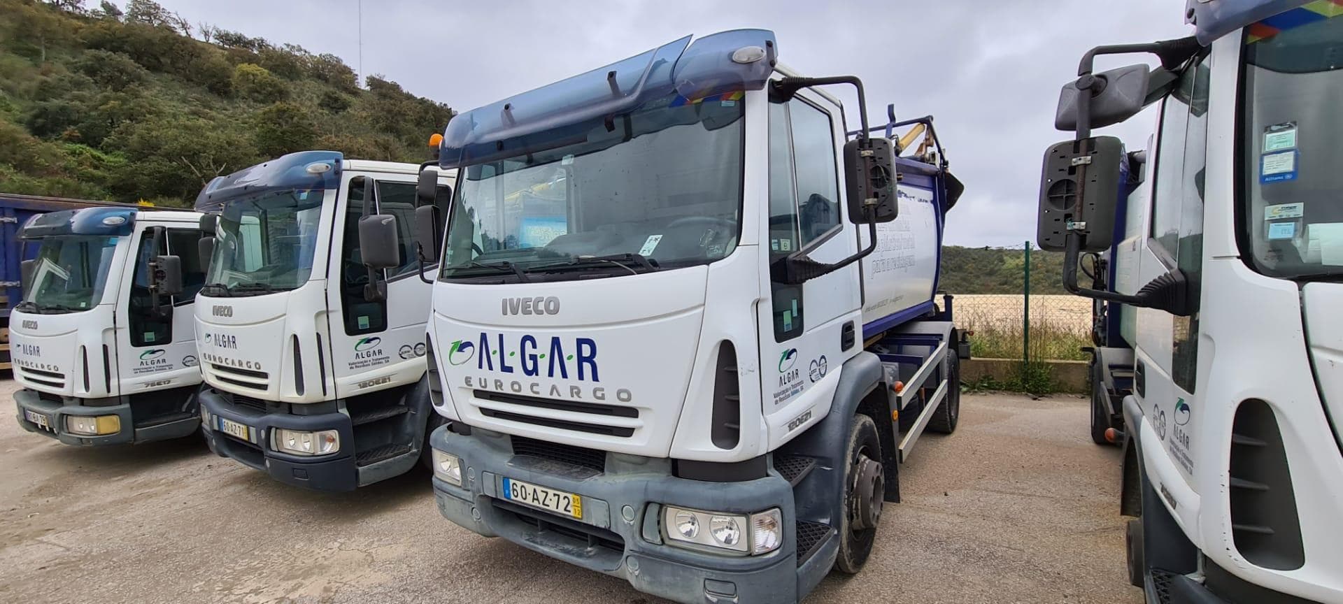 Iveco Eurocargo ML120 com Contentor Basculante 6/9 — imagen 1