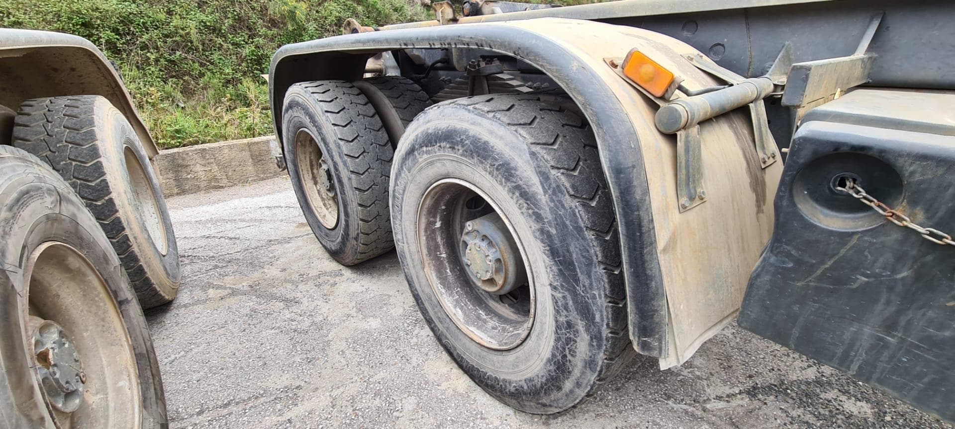Volvo FM 12 8/4 Amplirrol — image 6