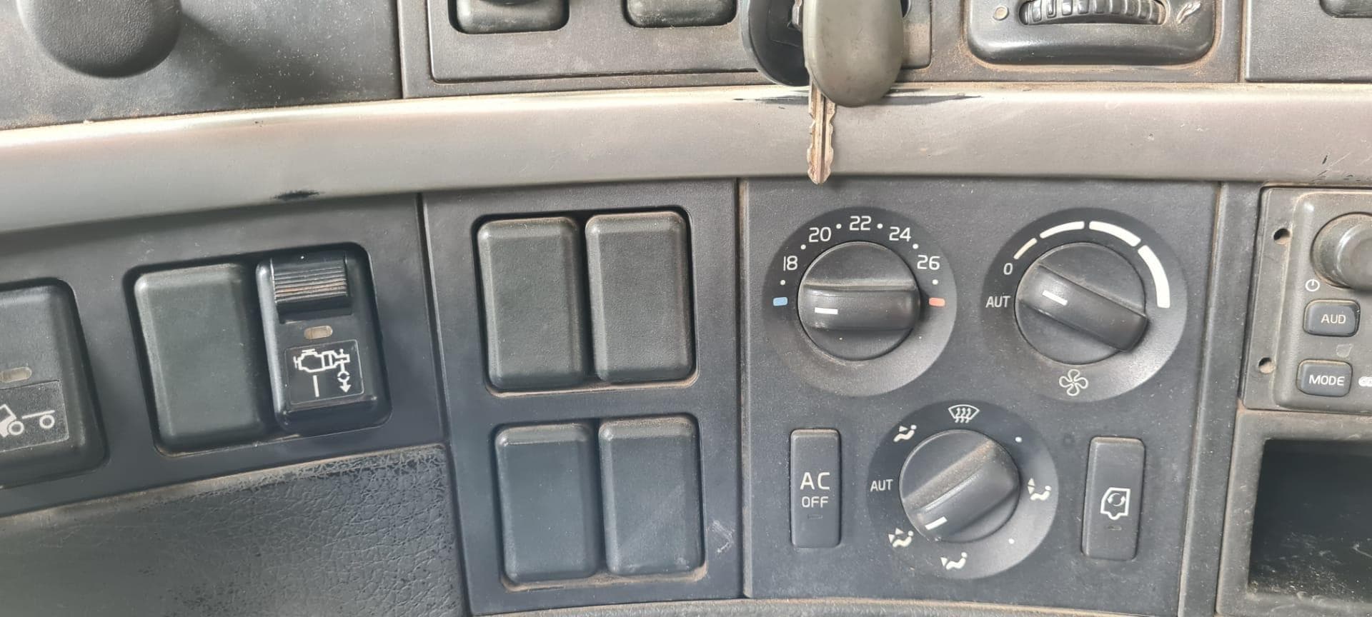 Volvo FM 12 8/4 Amplirrol — image 11