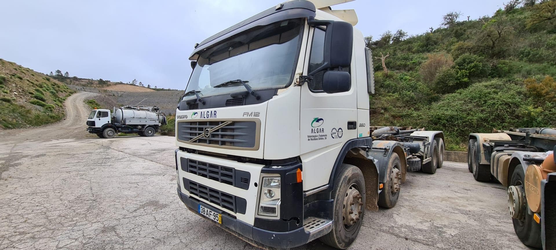 Volvo FM 12 8/4 Amplirrol — imagen 1