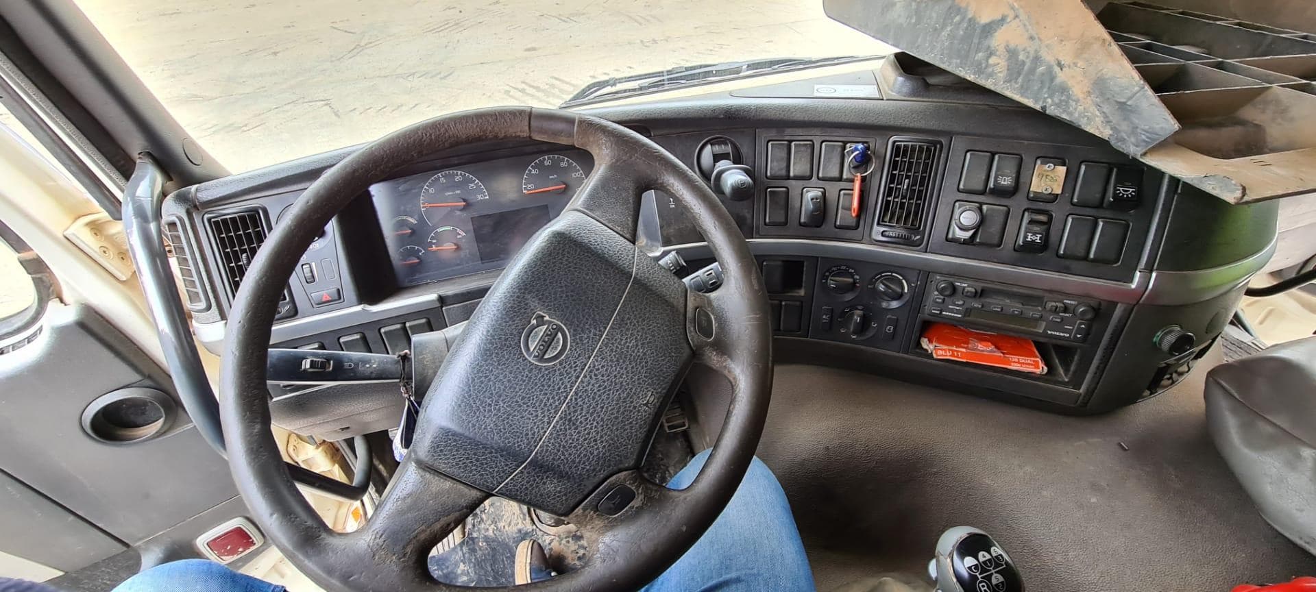 Volvo FM 12 8/4 Amplirrol — imagen 9