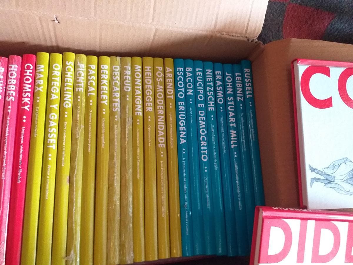 Livros, enciclopédias e outros — image 7