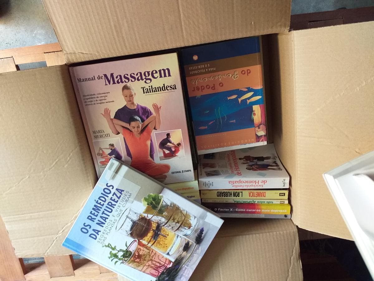 Livros, enciclopédias e outros — image 11
