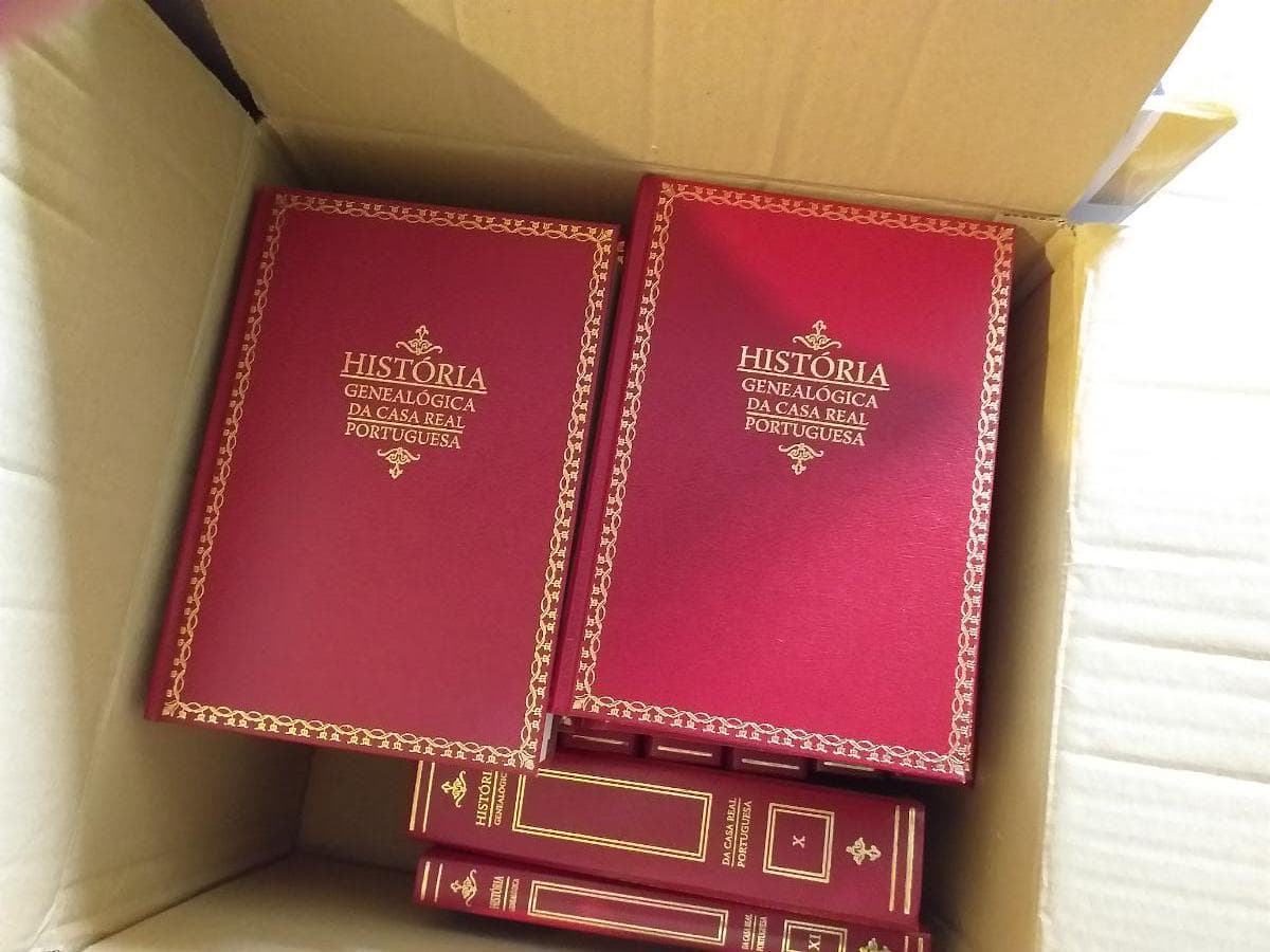 Livros, enciclopédias e outros — image 18