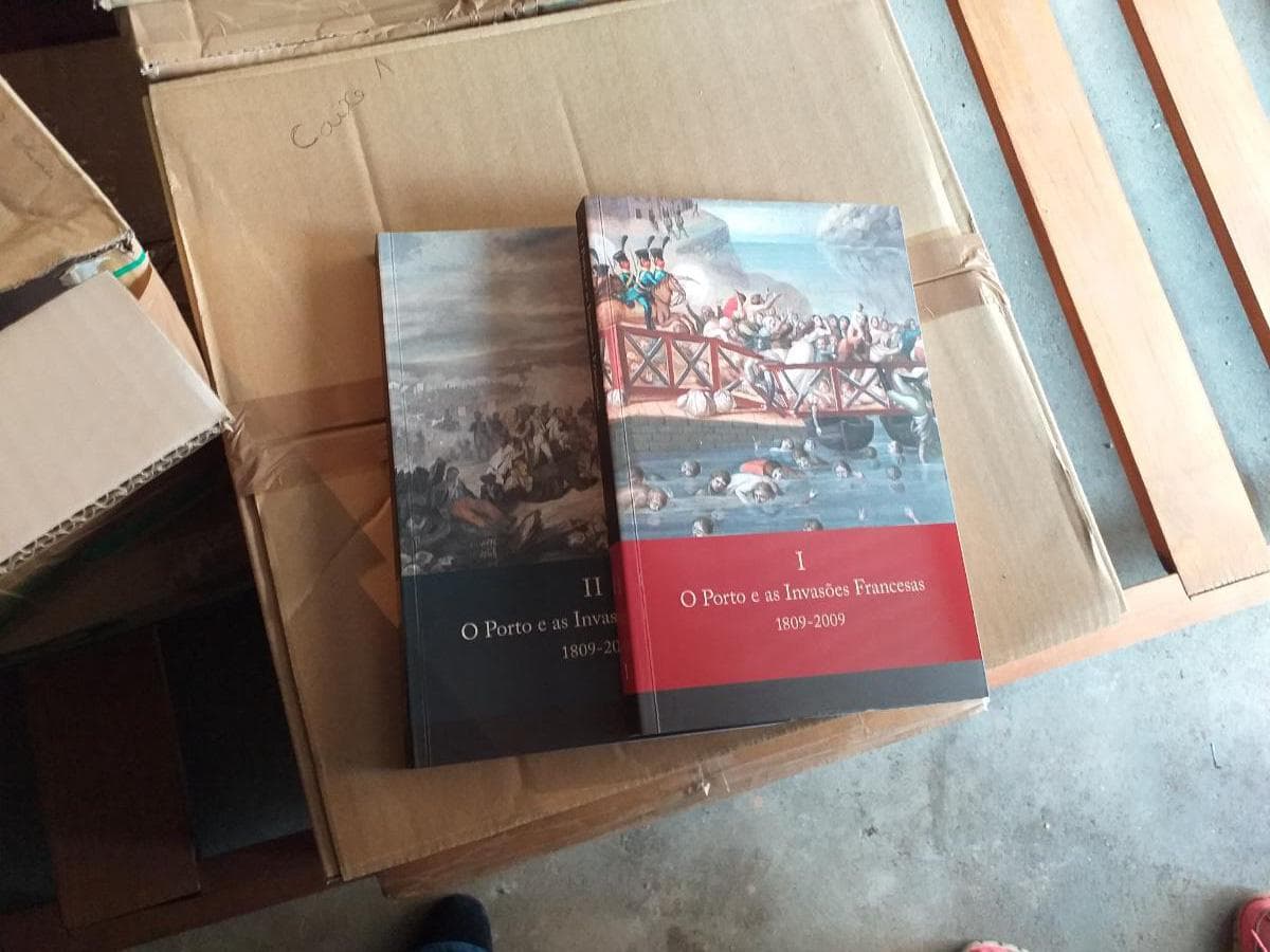 Livros, enciclopédias e outros — image 16
