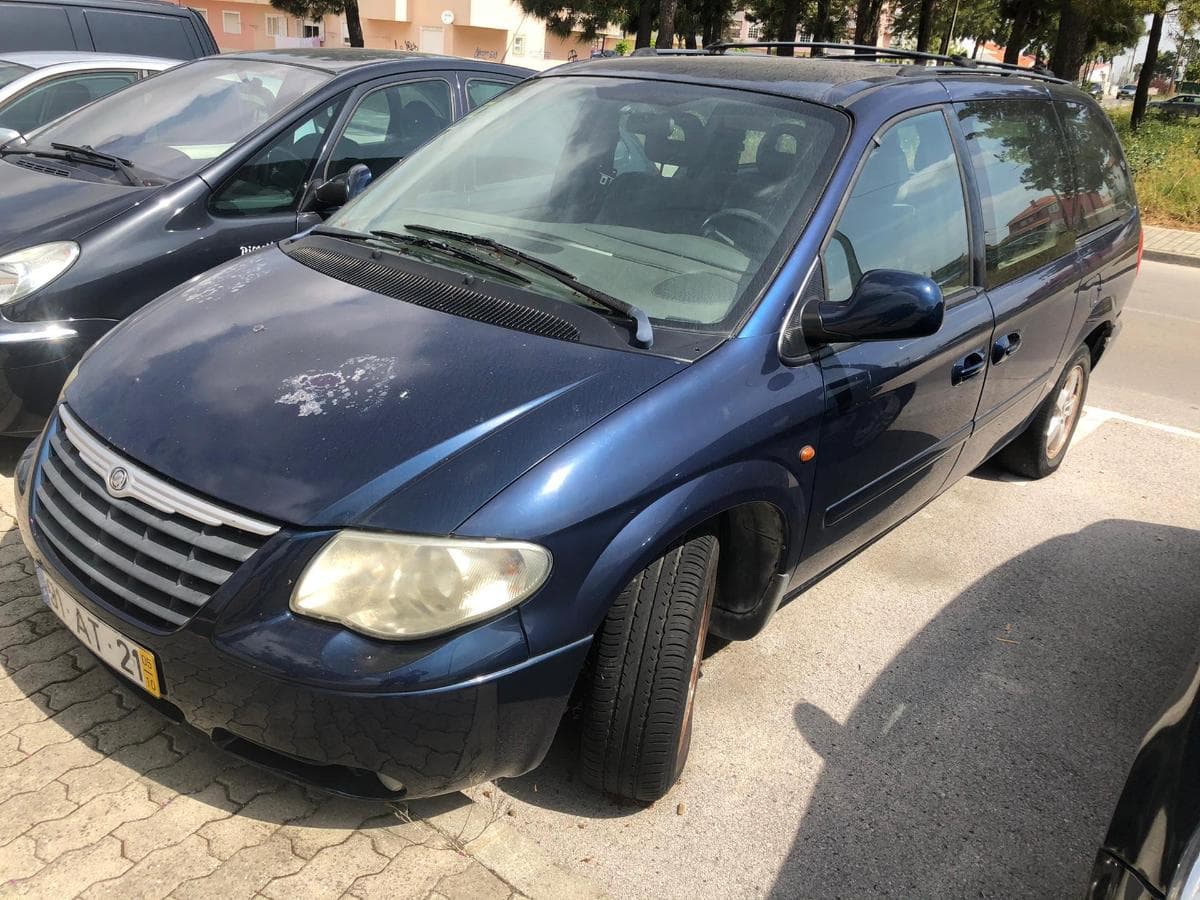 Chrysler Grand Voyager — imagen 2
