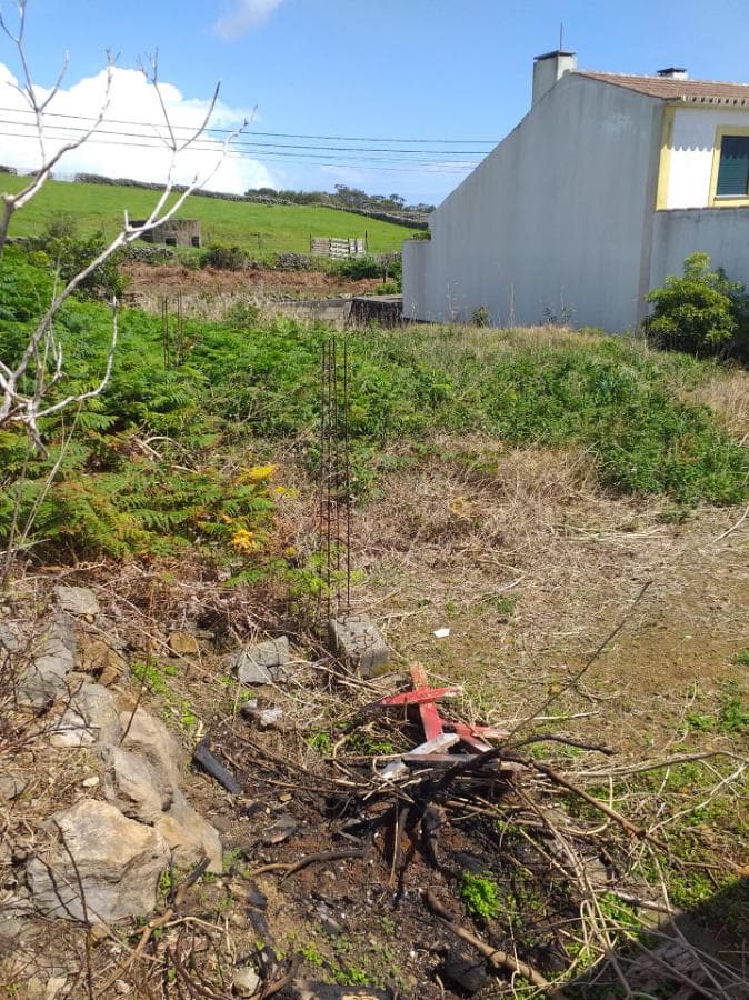 Lote para Construção · Angra do Heroísmo — imagem 1