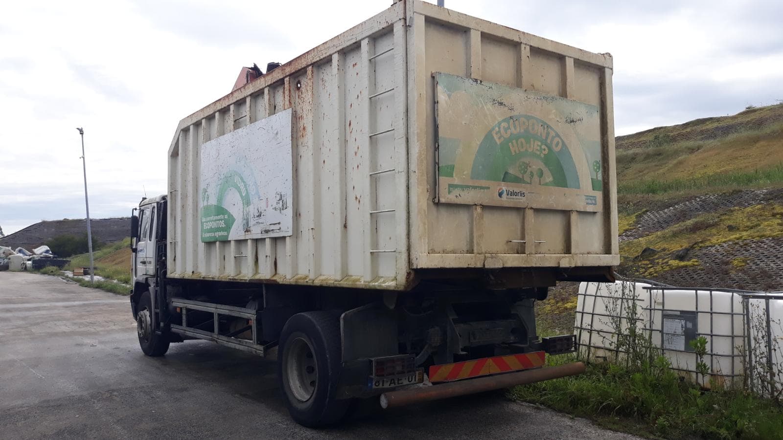VOLVO FL 250 — imagem 3