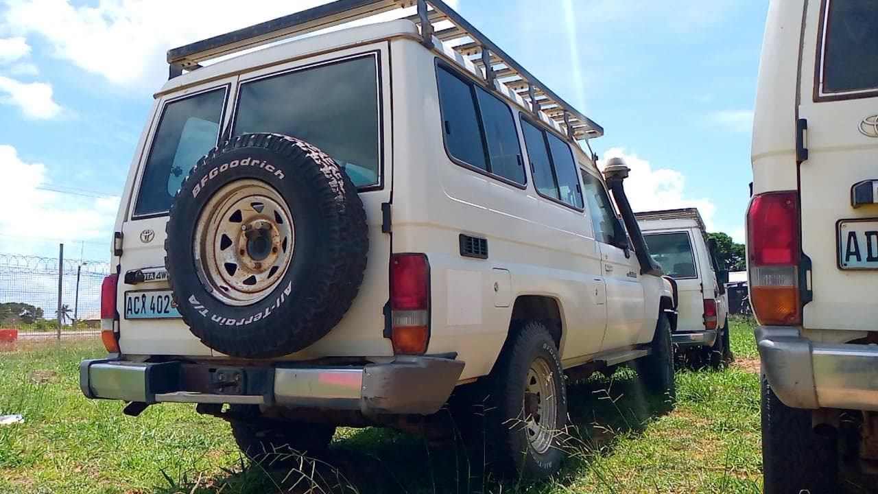 Totyota LandCruiser · — imagen 4